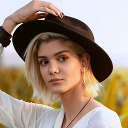 Editorial portrait of Ioana Marinescu